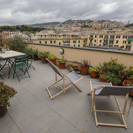 Altido Apt For 3 With Rooftop Balcony And Lovely Cityview Genua Exteriör bild