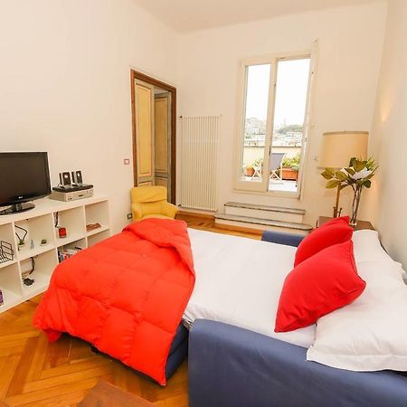 Altido Apt For 3 With Rooftop Balcony And Lovely Cityview Genua Exteriör bild