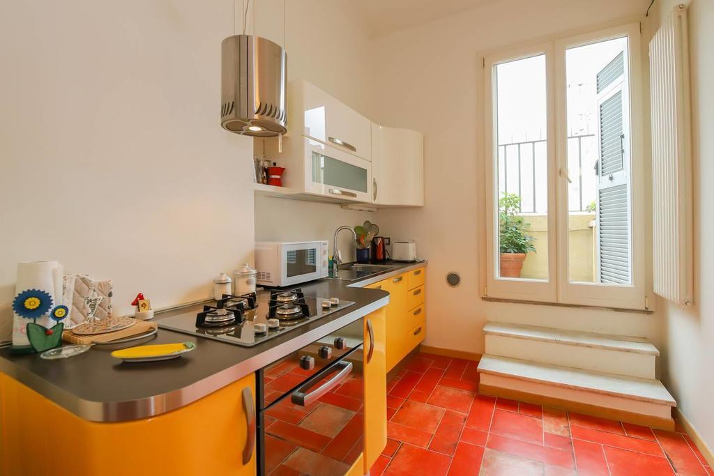 Altido Apt For 3 With Rooftop Balcony And Lovely Cityview Genua Exteriör bild